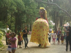 Boneca Catarina de Ivaldo Melo no Parque Raul Seixas - Projeto LINCE - em 25 04 2015 